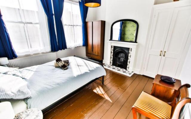 Boutique Apartment on Kings Road
