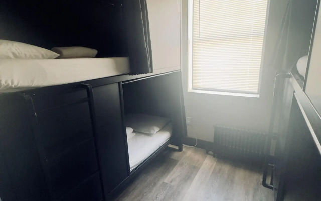 Kama Central Park Hostel