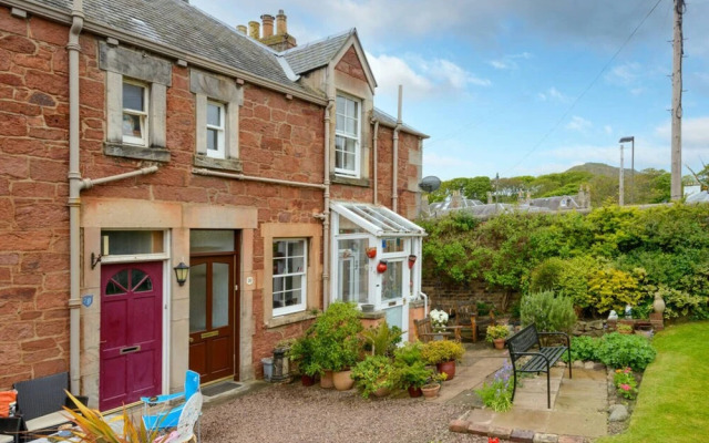 Dunlin - 1 Bedroom Seaside Apartment