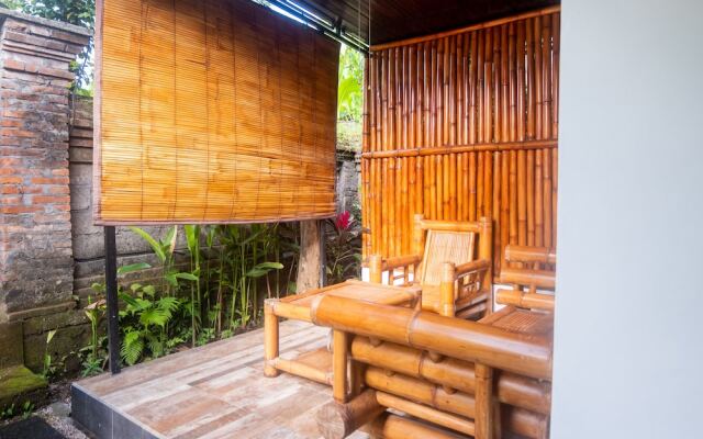Sandora Homestay by Supala