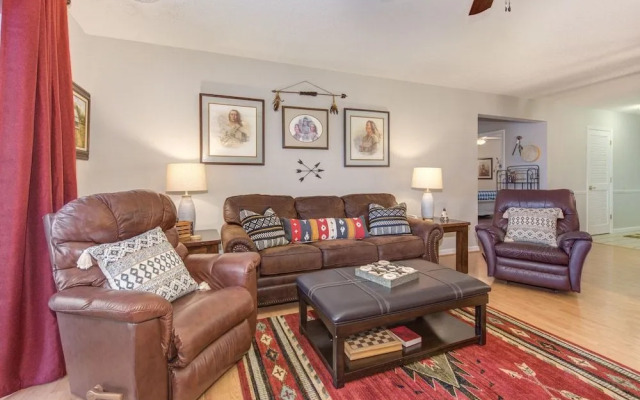 Valley Retreat Whispering Pines 142