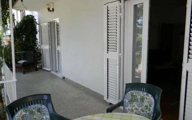 Buffalo - 150m From the Beach & Parking - A1