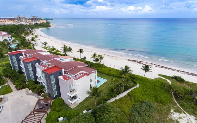Stunning Ocean Front By Condo Boutique