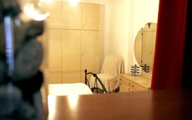 Victoria's Apartment