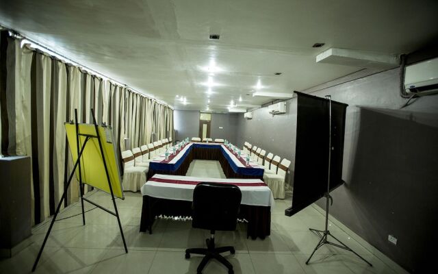 Hotel Deep Avadh