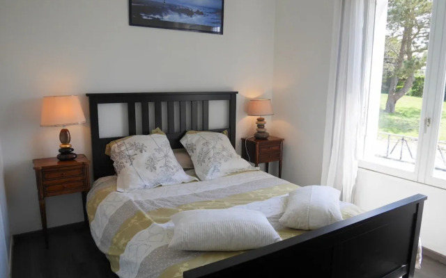 Holiday Home in Lampaul-plouarzel Nearby sea