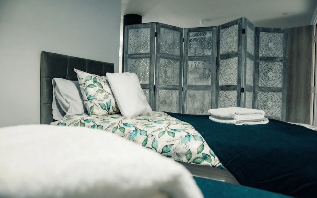 Bv Comfy Basement Apartment At Conditioning House