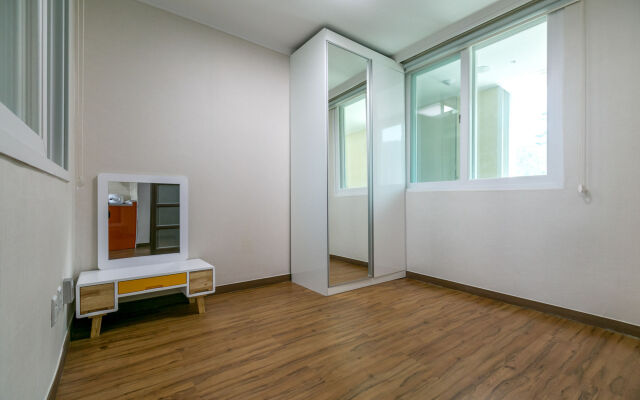 Tongyeong Beachcastle Resort