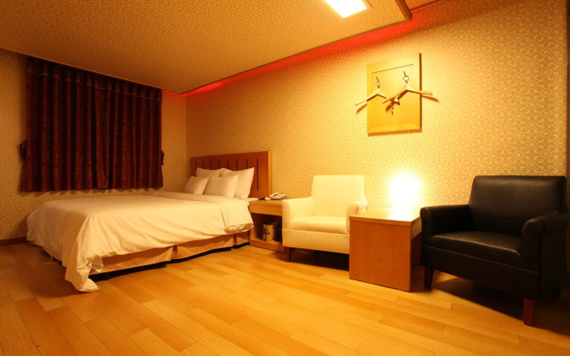 Prince Hotel