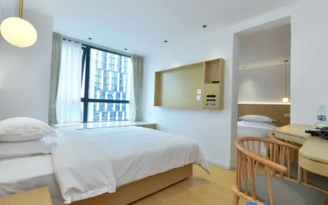 Rongzhu B&B (Chengdu East Station East Square Branch) – Guest Rooms – Chengdu