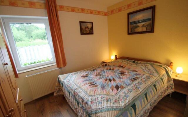 5083 - kleine Monika