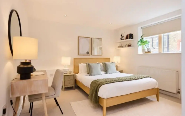 The Gwendolen Retreat - Inviting 2BDR Apartment with Balcony