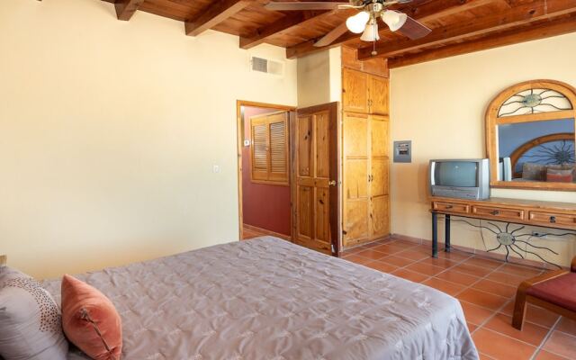 Paradise Villa 12 by Kivoya