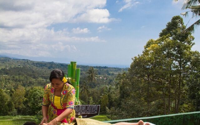 Mandhasativa Homestay