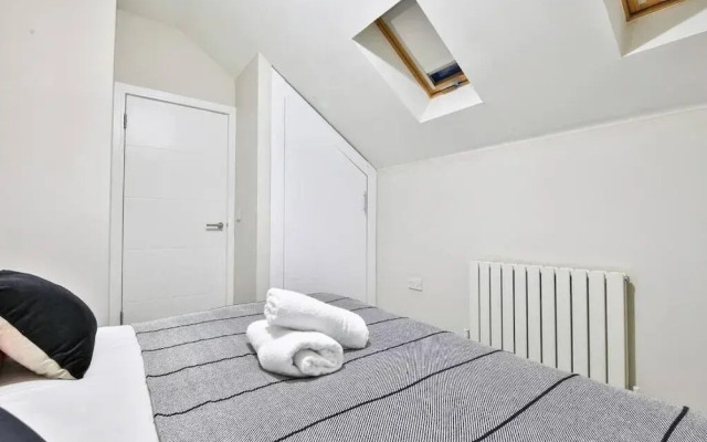Whitchurch Place 2 Bed Flat in Cardiff