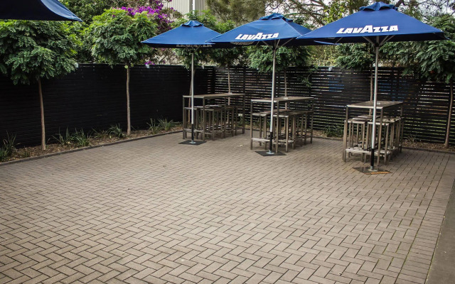 The Sunnyside Tavern, Broadmeadow