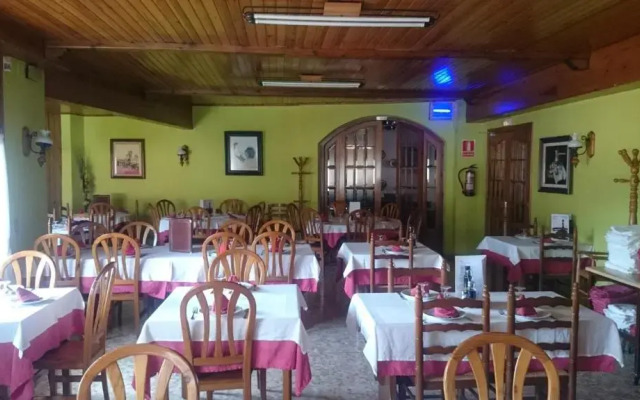 Hostal l'Escon