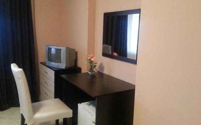 Hristovi Apartments & Studios