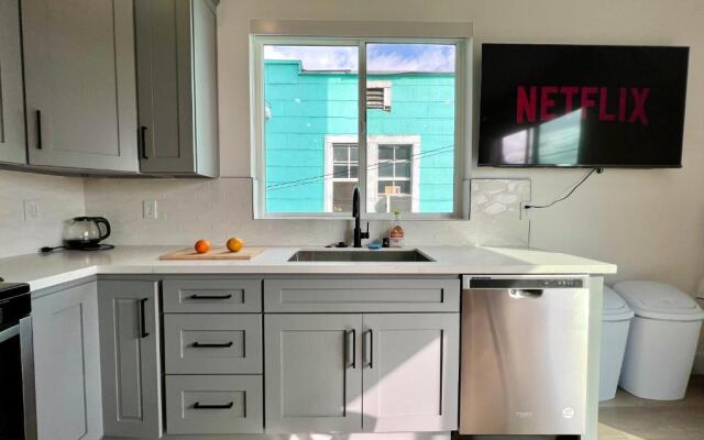 Hollywood Art Gallery House - Iconic LA Views