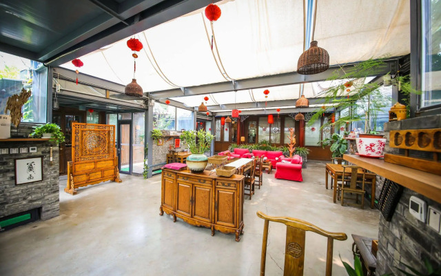 Old Beijing Square Hotel