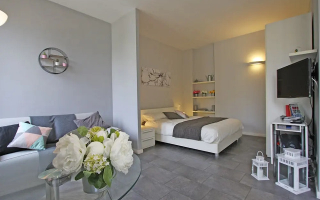 Travel & Stay - Sforza