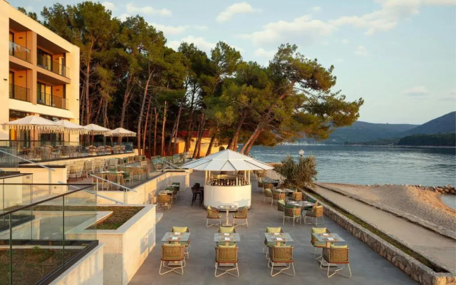 The Isolano, Cres, Autograph Collection