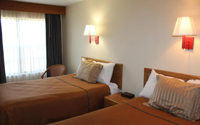 Travelodge by Wyndham Perry National Fairgrounds Area I-75