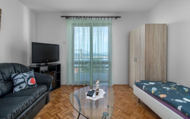 Awesome Home in Dramalj With Wifi and 2 Bedrooms