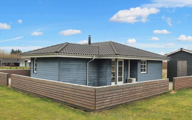 6 Person Holiday Home in Brovst-by Traum