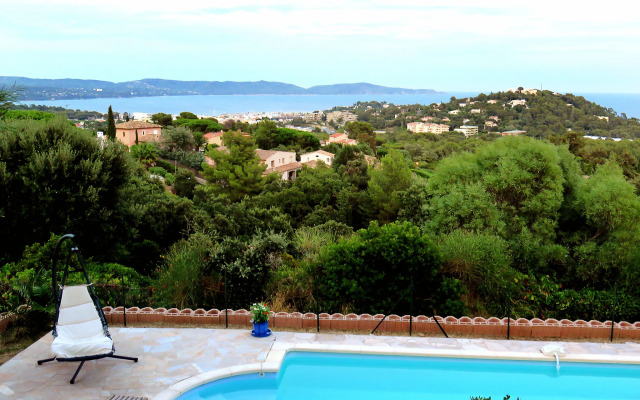 Holiday Home Villa Micheline