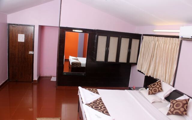 OYO 1916 Hotel Suhashini Palace