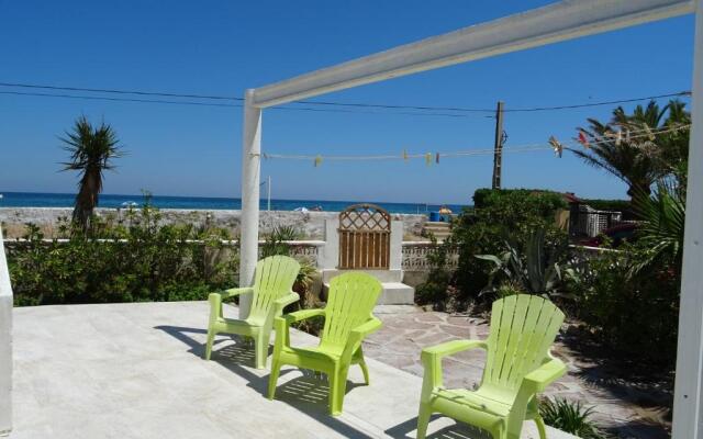 Villa at seafront with private garden-655