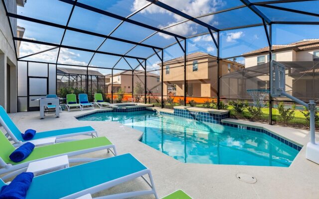 St004v: 10 Bed, Frozen, Spongebob