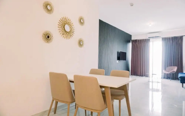 Wonderful And Homey 3Br Sky House Bsd Apartment