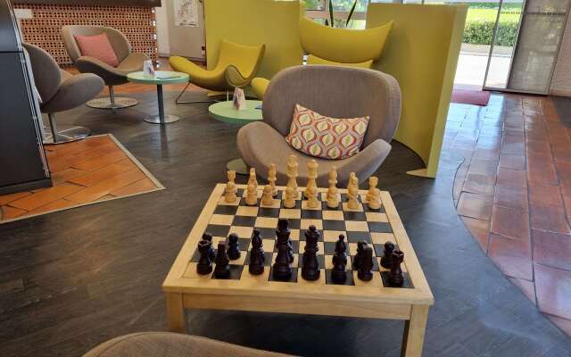 Kyriad Angoulême Nord Champniers - Hôtel & Résidence