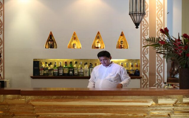 Areindmar Hotel