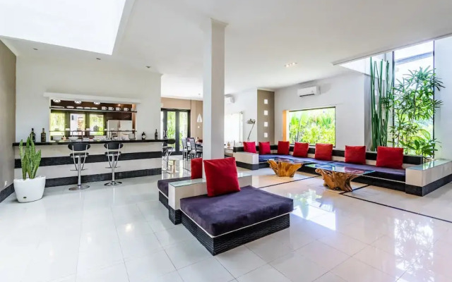 Anedda Mutiara Villa