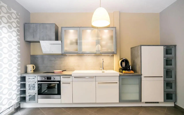 B12 new & modern seafront apartment