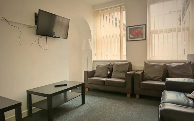 Harley Rooms - 248 West Street