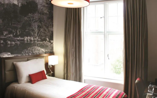 Seraphine Kensington Olympia Hotel