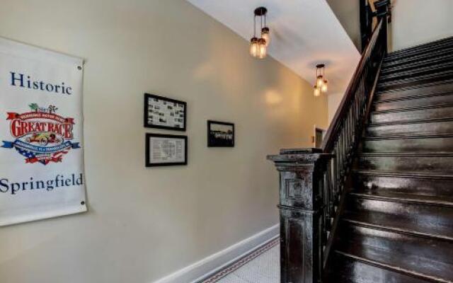 JBH 115 W 2nd Apt #1