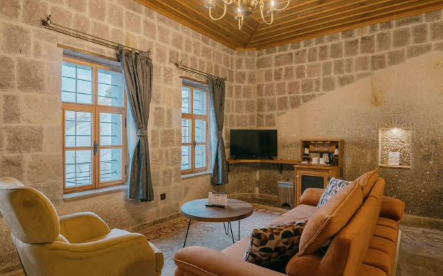 Lunar Cappadocia Hotel