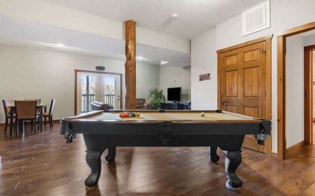 Kemper's Cabin by Silver Dollar City - Ideally Located