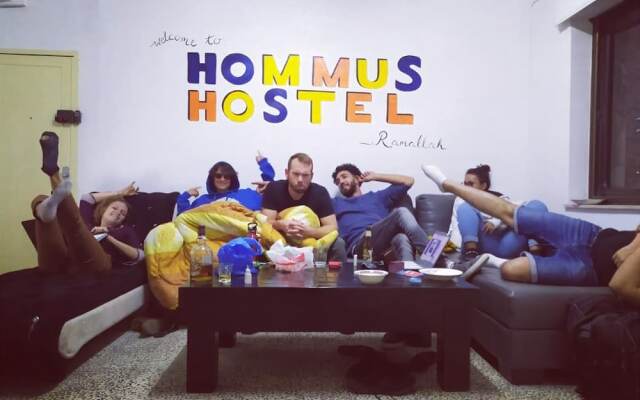 Hommus Hostel