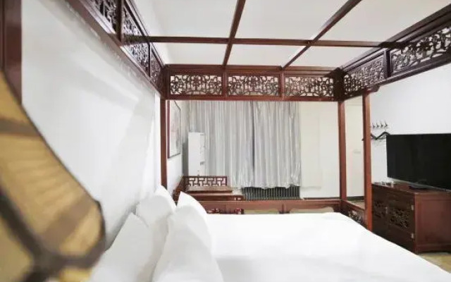 Ease Hotel (Shenyang Changjiang North Street Beiling Park Branch)