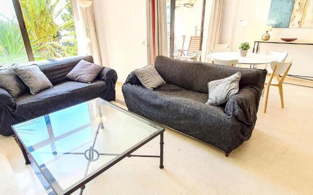 SKOL 233. Wonderful Two Bedroom Apartment in Marbella Center.
