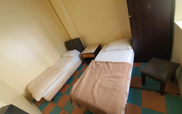 SPOT ON 90137 Casavilla Hotel Pudu