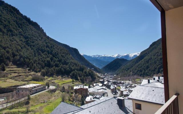 Modern and cozy apartment in Arinsal with views - Vall del nord