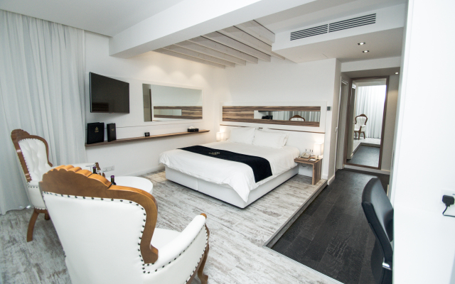 The Ciao Stelio Deluxe Hotel - Adults Only