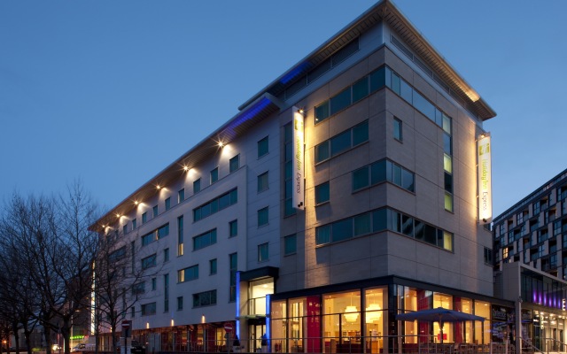 Holiday Inn Express Leeds City Centre Armouries, an IHG Hotel